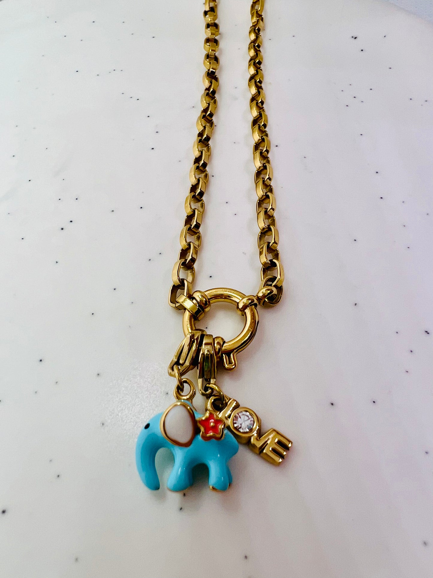 CHARM LOVE