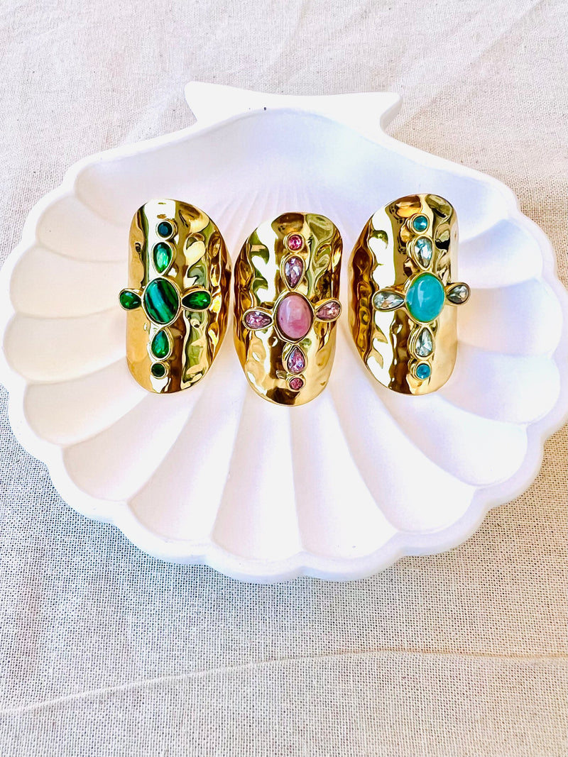 Bagues dorés rigides