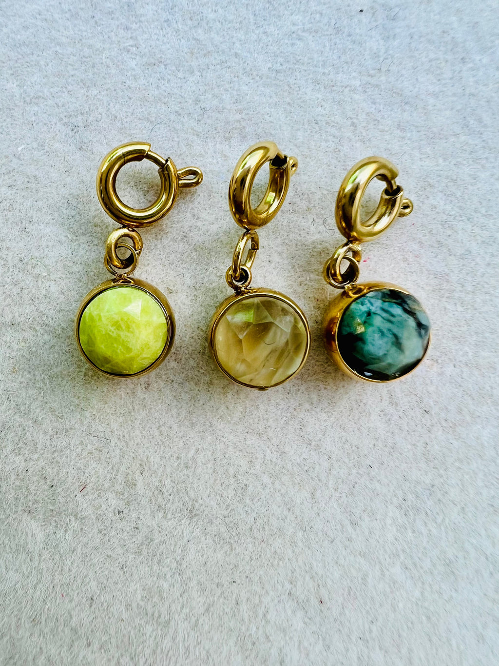 CHARM PIERRE NATURELLE AYLANIS